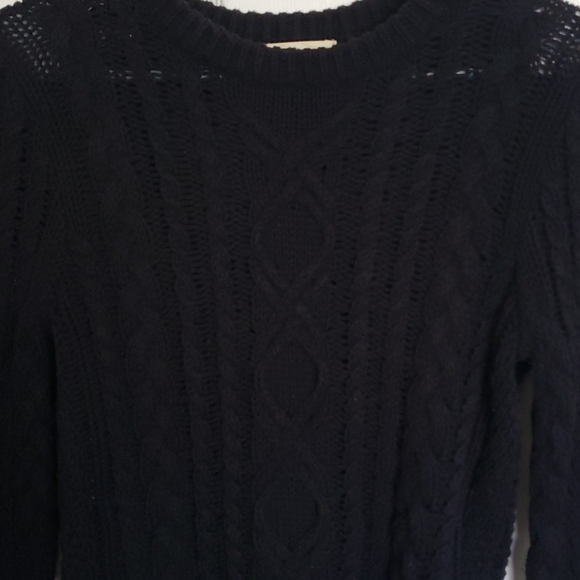 Sweater - Picture 2 of 6